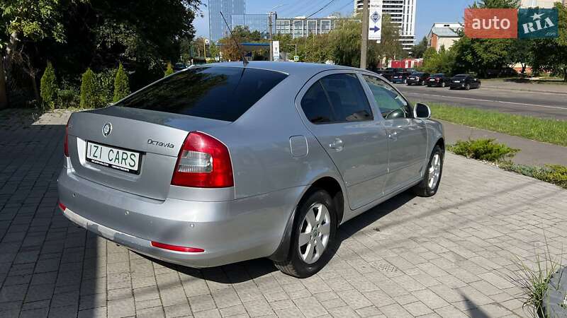 Лифтбек Skoda Octavia 2010 в Львове