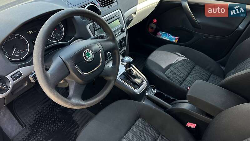 Лифтбек Skoda Octavia 2010 в Львове