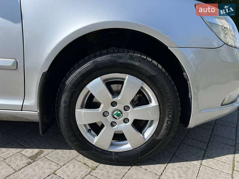 Лифтбек Skoda Octavia 2010 в Львове