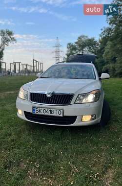 Универсал Skoda Octavia 2012 в Сарнах