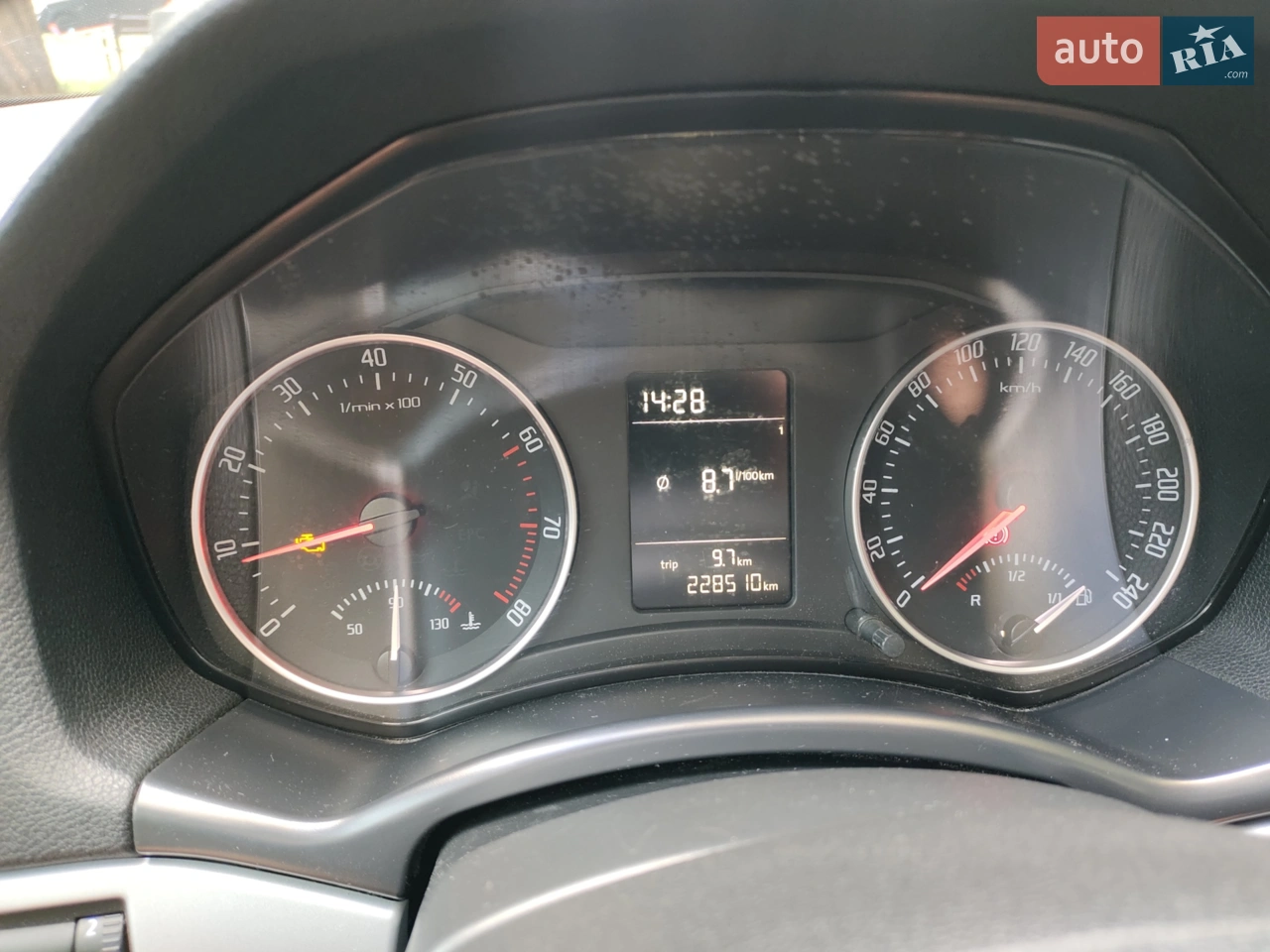 2010 Skoda Octavia - мініатюра 13