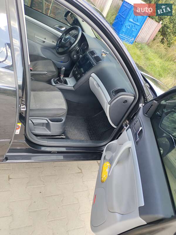 Універсал Skoda Octavia 2009 в Сумах