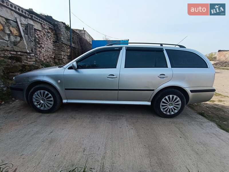 Универсал Skoda Octavia 2001 в Одессе