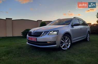 Универсал Skoda Octavia 2018 в Стрые