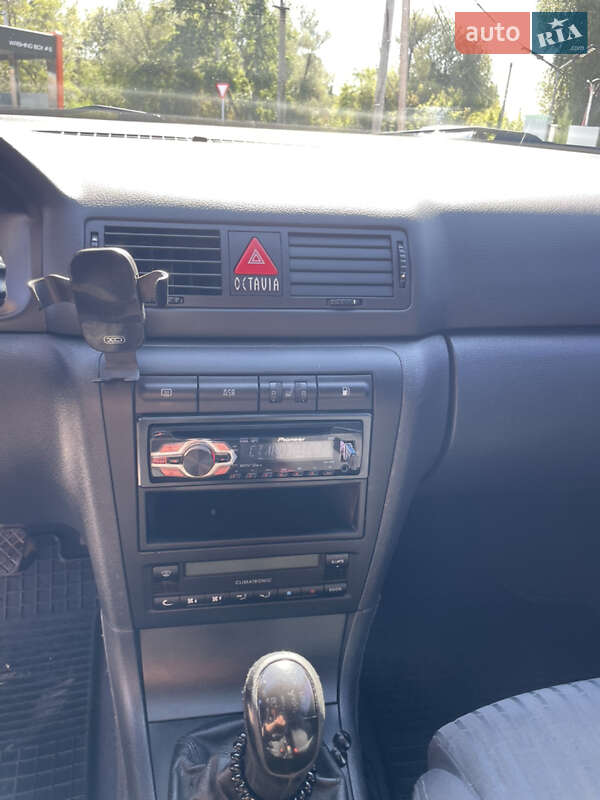 Ліфтбек Skoda Octavia 2004 в Полтаві