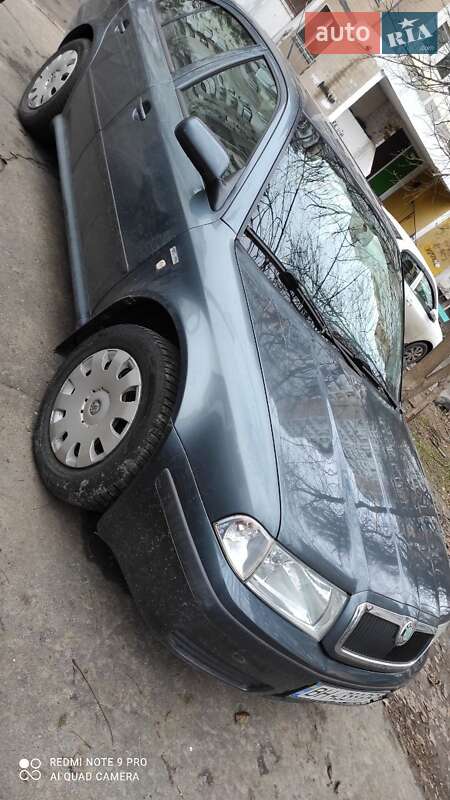 Лифтбек Skoda Octavia 2004 в Южном