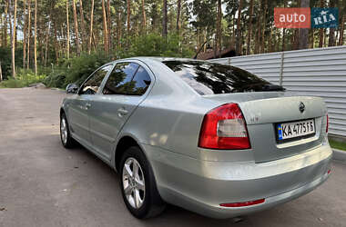 Лифтбек Skoda Octavia 2011 в 