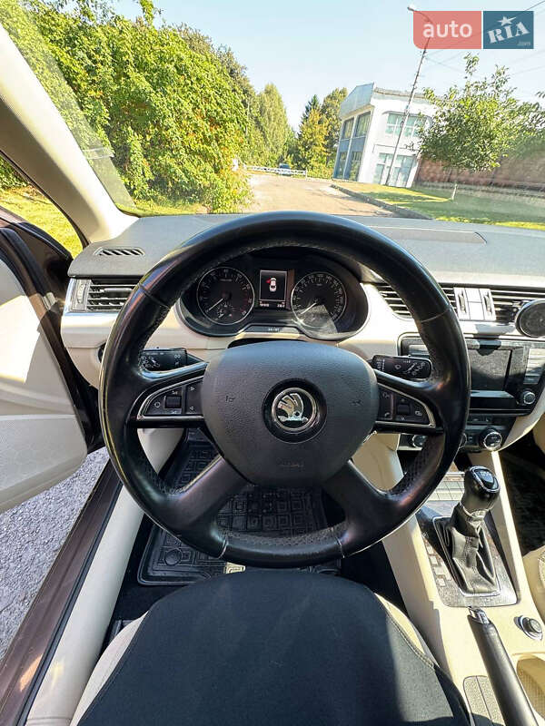 Лифтбек Skoda Octavia 2013 в Ровно фото 9 Лифтбек Skoda Octavia 2013 в Ровно