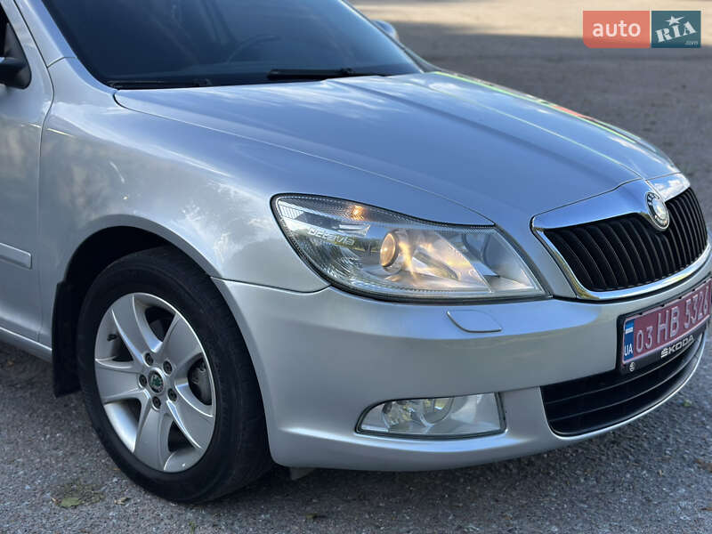 Универсал Skoda Octavia 2010 в Радивилове