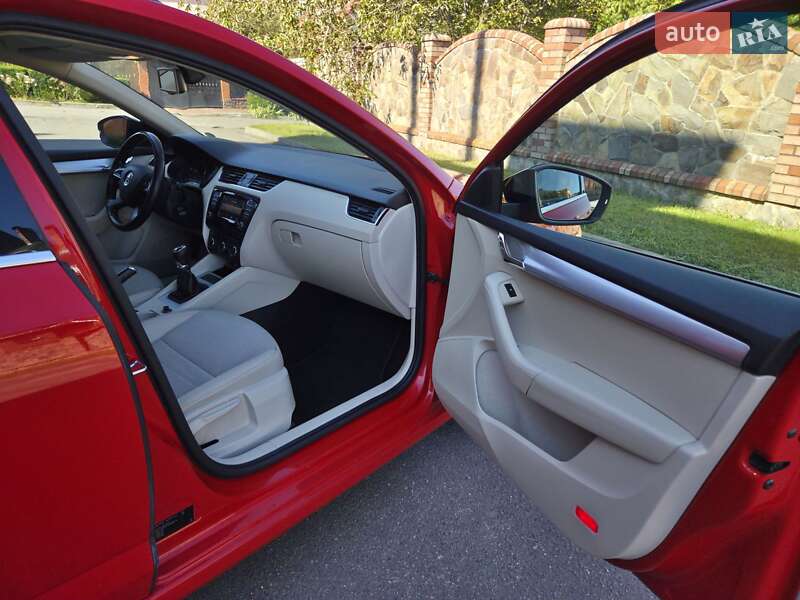Универсал Skoda Octavia 2014 в Хмельницком