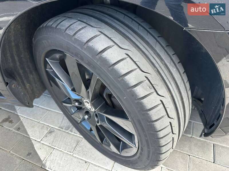 Универсал Skoda Octavia 2017 в Ровно
