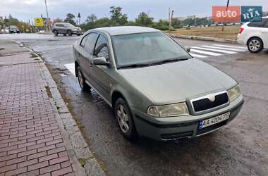 Лифтбек Skoda Octavia 2003 в 