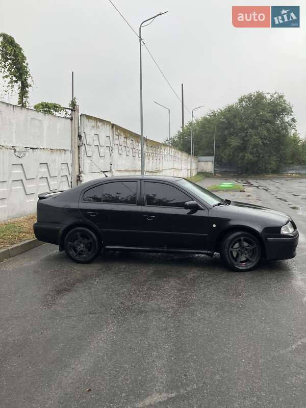 Лифтбек Skoda Octavia 2005 в Днепре
