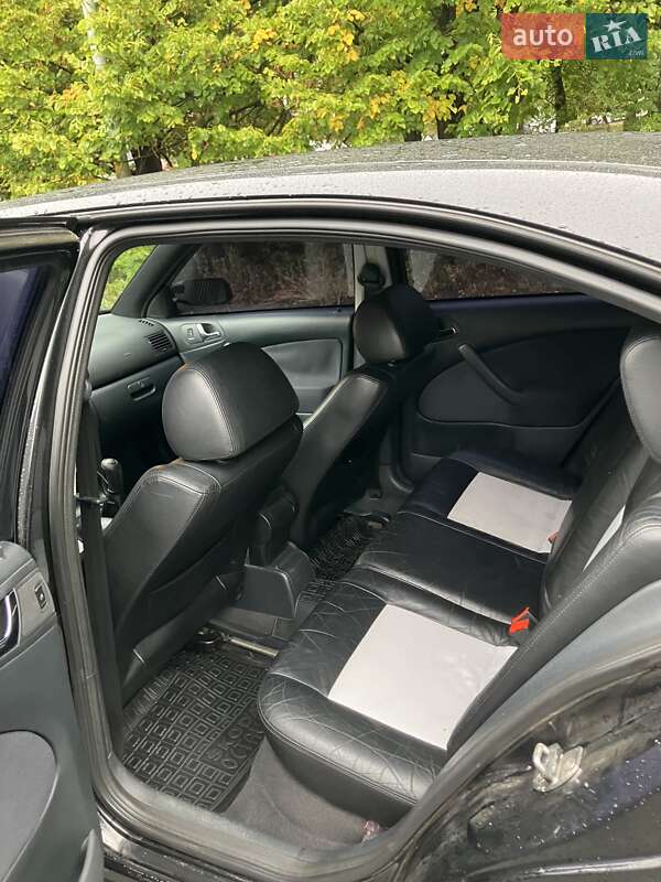 Лифтбек Skoda Octavia 2005 в Днепре