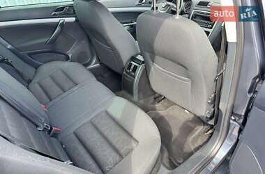 Универсал Skoda Octavia 2012 в 