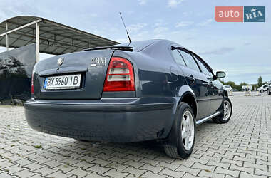 Лифтбек Skoda Octavia 2008 в 