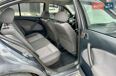 Лифтбек Skoda Octavia 2008 в 