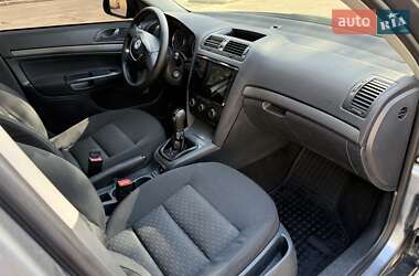 Лифтбек Skoda Octavia 2012 в 