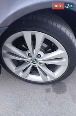 Универсал Skoda Octavia 2010 в 
