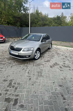 Лифтбек Skoda Octavia 2014 в Николаеве