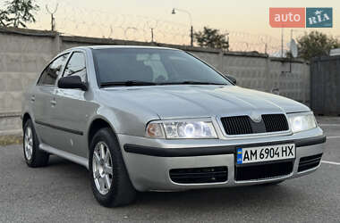 Лифтбек Skoda Octavia 2004 в Киеве