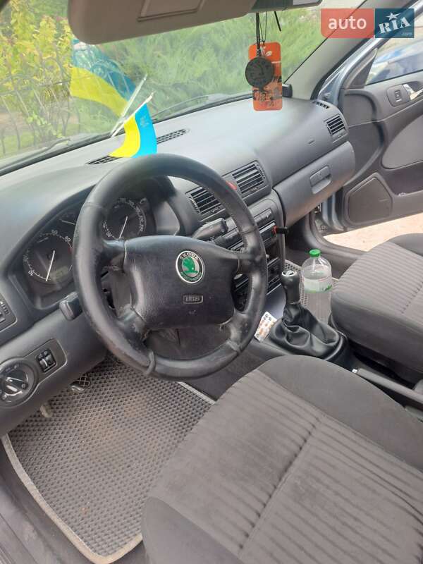 Ліфтбек Skoda Octavia 2002 в Богуславі