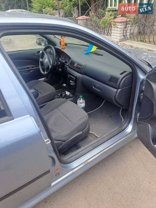 Ліфтбек Skoda Octavia 2002 в Богуславі