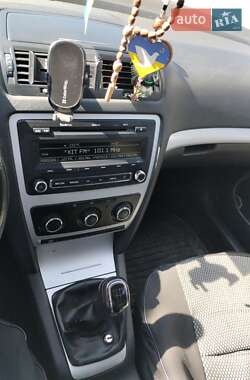 Лифтбек Skoda Octavia 2012 в 