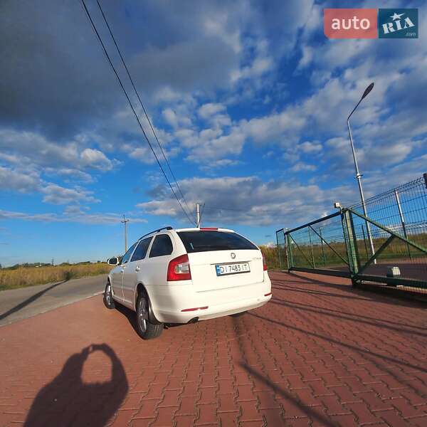 Универсал Skoda Octavia 2010 в Ровно