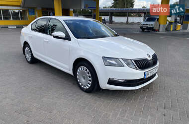 Лифтбек Skoda Octavia 2017 в Ровно