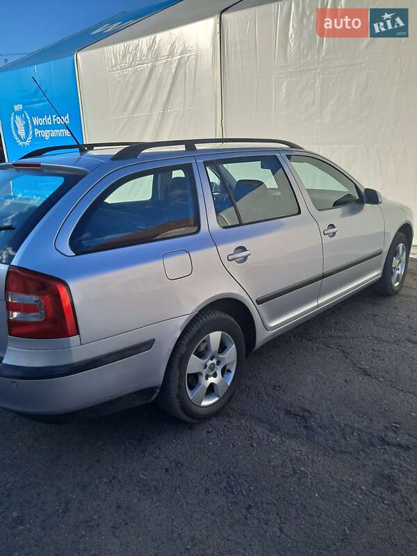 Универсал Skoda Octavia 2008 в Березнеговатом фото 12 Универсал Skoda Octavia 2008 в Березнеговатом