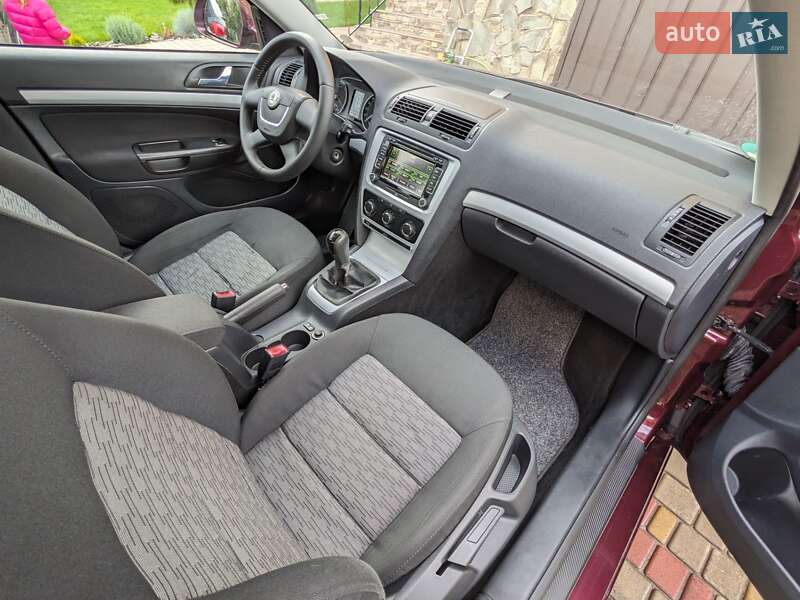 Універсал Skoda Octavia 2010 в Рівному