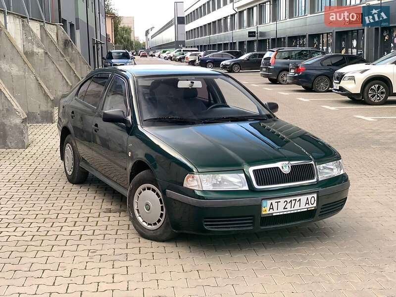 Лифтбек Skoda Octavia 2002 в Ивано-Франковске