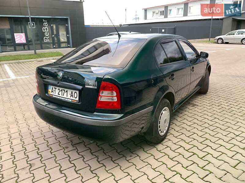 Лифтбек Skoda Octavia 2002 в Ивано-Франковске