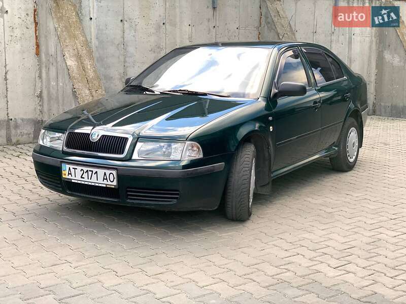 Лифтбек Skoda Octavia 2002 в Ивано-Франковске