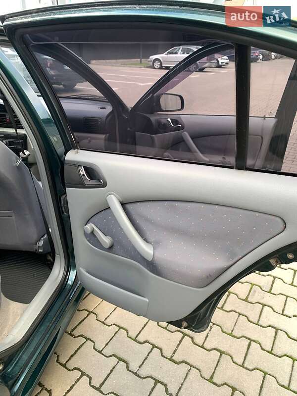 Лифтбек Skoda Octavia 2002 в Ивано-Франковске