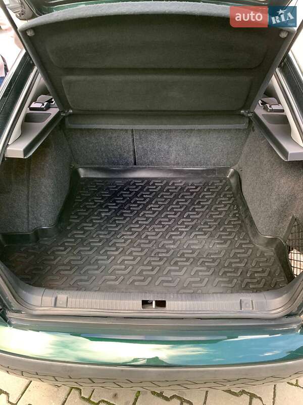 Лифтбек Skoda Octavia 2002 в Ивано-Франковске