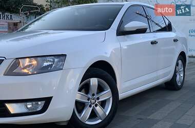 Лифтбек Skoda Octavia 2015 в 