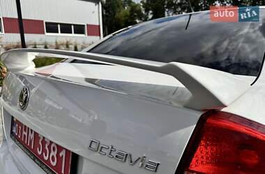 Лифтбек Skoda Octavia 2012 в 