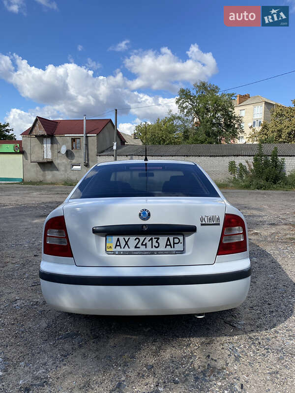 Лифтбек Skoda Octavia 2003 в Бершади