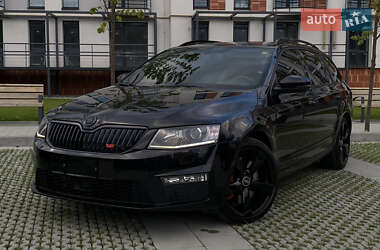 Универсал Skoda Octavia 2015 в Самборе