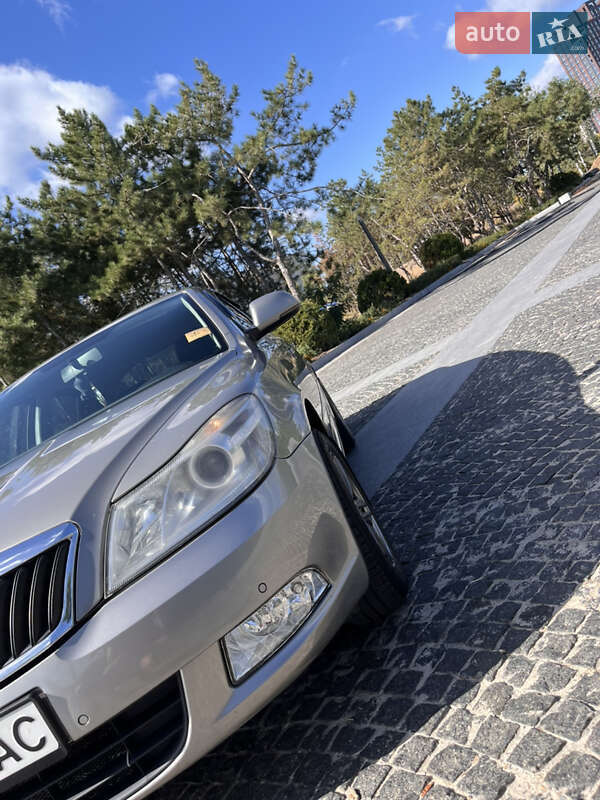 Лифтбек Skoda Octavia 2011 в Днепре