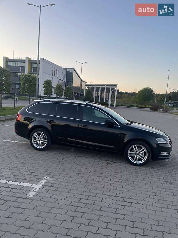 Универсал Skoda Octavia 2019 в Львове