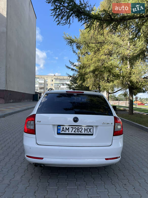 Універсал Skoda Octavia 2010 в Звягелі фото 5 Універсал Skoda Octavia 2010 в Звягелі