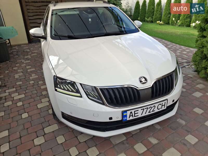 Универсал Skoda Octavia 2018 в Днепре
