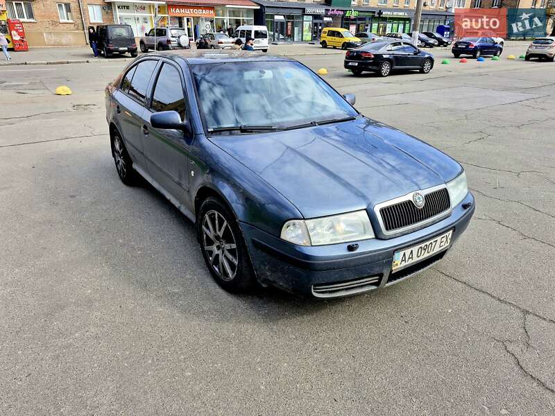 Лифтбек Skoda Octavia 2005 в Киеве