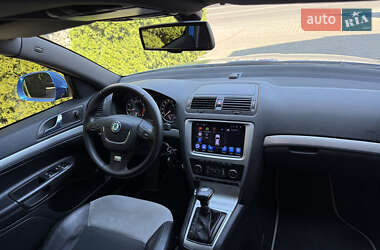 Универсал Skoda Octavia 2010 в 
