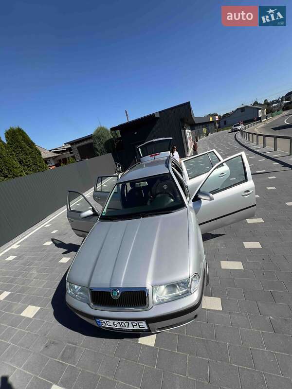 Універсал Skoda Octavia 2003 в Меденичах