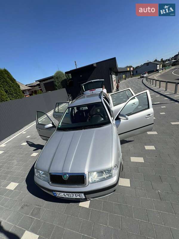 Універсал Skoda Octavia 2003 в Меденичах