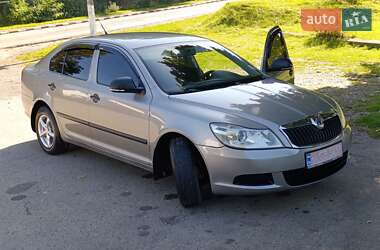 Ліфтбек Skoda Octavia 2010 в  фото 6 Ліфтбек Skoda Octavia 2010 в